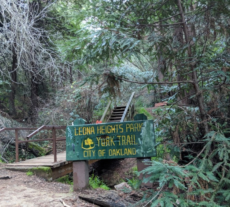 leona-heights-park-photo